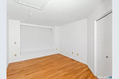 8 Sierra Way, Danbury, CT 06810 - Photo 13