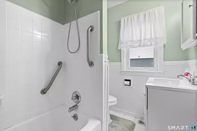 185 Columbus Avenue, Meriden, CT 06451 - Photo 13