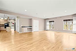 22 Apollo Rd, Bethel, CT 06801 - Photo 9
