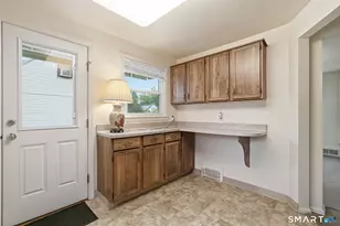 120 White St, Manchester, CT 06042 - Photo 13