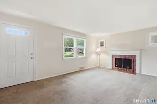 120 White St, Manchester, CT 06042 - Photo 7