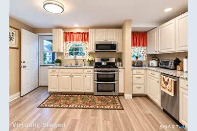 462 Broadview Terrace, Hartford, CT 06106 - Photo 9