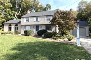 62 Buttonball Ln, Glastonbury, CT 06033 - Photo 3