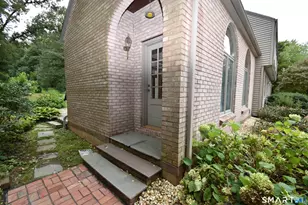 62 Buttonball Ln, Glastonbury, CT 06033 - Photo 17