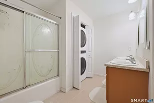 178 Summit St, Norwich, CT 06360 - Photo 17
