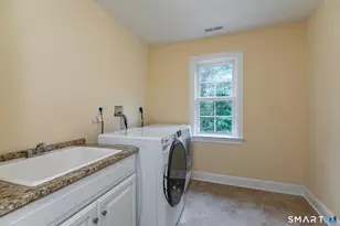 7 Louis Allan Dr, Danbury, CT 06811 - Photo 33