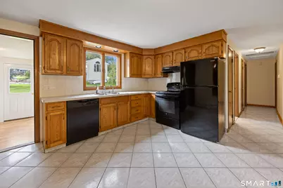 106 Howard Avenue, Southington, CT 06489 - Photo 7