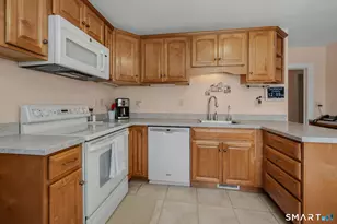 37 Gardner Ave, New London, CT 06320 - Photo 15