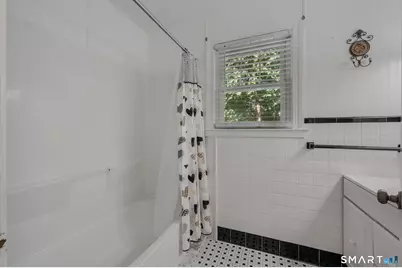 37 Gardner Avenue, New London, CT 06320 - Photo 25