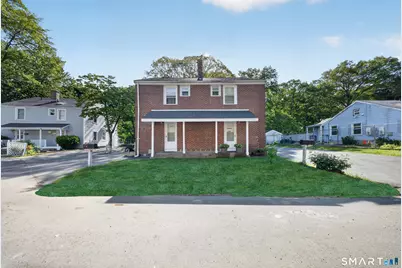 180 Dupont Place, Bridgeport, CT 06610 - Photo 13