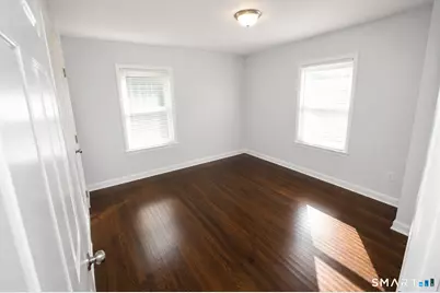 180 Dupont Place, Bridgeport, CT 06610 - Photo 7