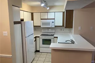 31 High St, East Hartford, CT 06118 - Photo 3