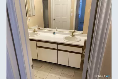 31 High Street #5304, East Hartford, CT 06118 - Photo 7