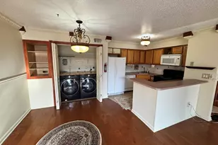 128 North St, Groton, CT 06340 - Photo 7
