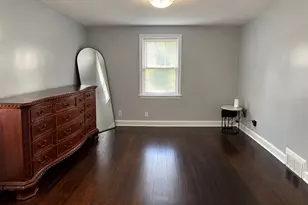 150 Thomaston St, Hartford, CT 06112 - Photo 19