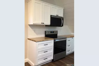 30 Charles Street #Loft Building, Putnam, CT 06260 - Photo 11