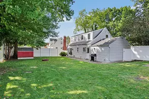 40 Tupper Dr, Stamford, CT 06902 - Photo 27