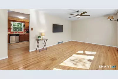 44 Juniper Drive, Windsor Locks, CT 06096 - Photo 5