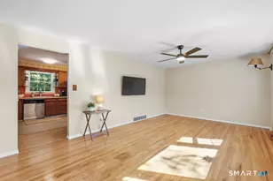 44 Juniper Dr, Windsor Locks, CT 06096 - Photo 5