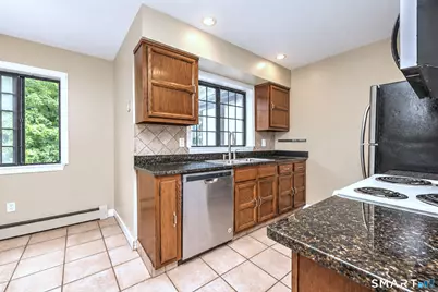 134 Foxwood Close #134, Milford, CT 06461 - Photo 7