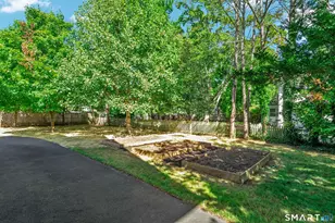 352 McKinley Ave, New Haven, CT 06405 - Photo 31