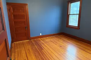 321 Olivia St, Derby, CT 06418 - Photo 5