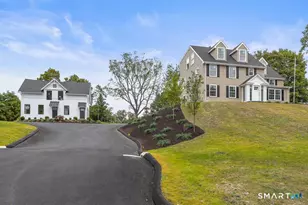 49 Daniels Farm Rd, Trumbull, CT 06611 - Photo 3