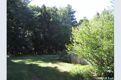 18 Melissa Way, Stafford, CT 06076 - Photo 3