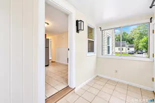 21 Monroe St, North Haven, CT 06473 - Photo 11