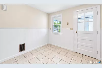 21 Monroe Street, North Haven, CT 06473 - Photo 9