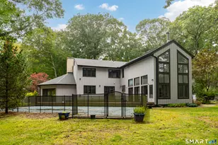 200 Deer Ln, Guilford, CT 06437 - Photo 3