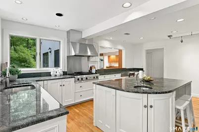 200 Deer Lane, Guilford, CT 06437 - Photo 9