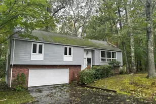 4 Nottingham Dr, Old Lyme, CT 06371 - Photo 1