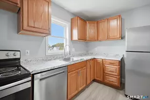 20 Prospect St, Enfield, CT 06082 - Photo 13
