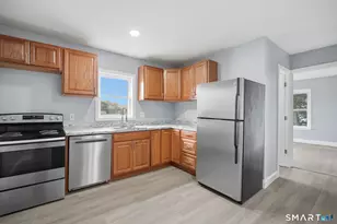 20 Prospect St, Enfield, CT 06082 - Photo 11