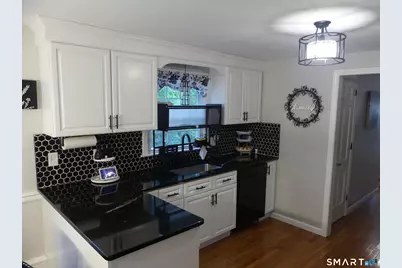 320 Jerome Avenue, Bristol, CT 06010 - Photo 5