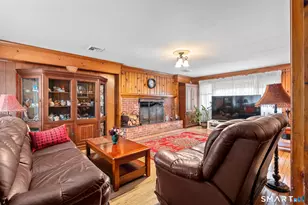 1781 Litchfield Turnpike, Woodbridge, CT 06525 - Photo 7