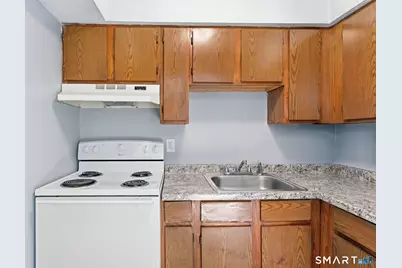 5-7 Warner St Extension #5C, Hartford, CT 06114 - Photo 7