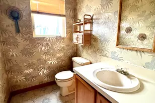 410 Farmington Ave, New Britain, CT 06051 - Photo 21