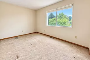 410 Farmington Ave, New Britain, CT 06051 - Photo 25
