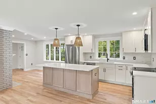 15 Timber Ln, Avon, CT 06001 - Photo 3