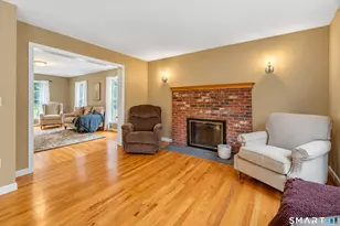811 Lake Dr, Guilford, CT 06437 - Photo 9