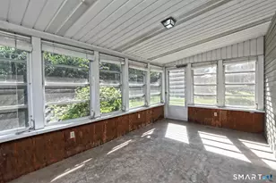 1 Sunflower Cir, West Haven, CT 06516 - Photo 19
