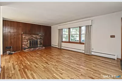 1 Sunflower Circle, West Haven, CT 06516 - Photo 5