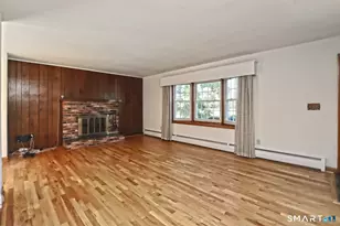1 Sunflower Cir, West Haven, CT 06516 - Photo 5