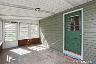1 Sunflower Cir, West Haven, CT 06516 - Photo 21