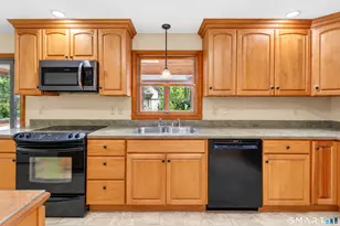 95 Lower Blvd, New London, CT 06320 - Photo 19