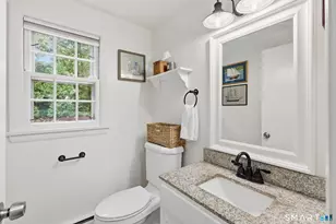 182 Vernon Street W, Manchester, CT 06042 - Photo 23