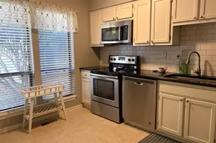 10 Cottonwood Dr, Avon, CT 06001 - Photo 7
