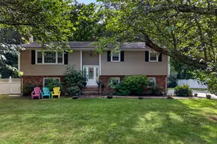 15 Partridge Ln, Clinton, CT 06413 - Photo 1